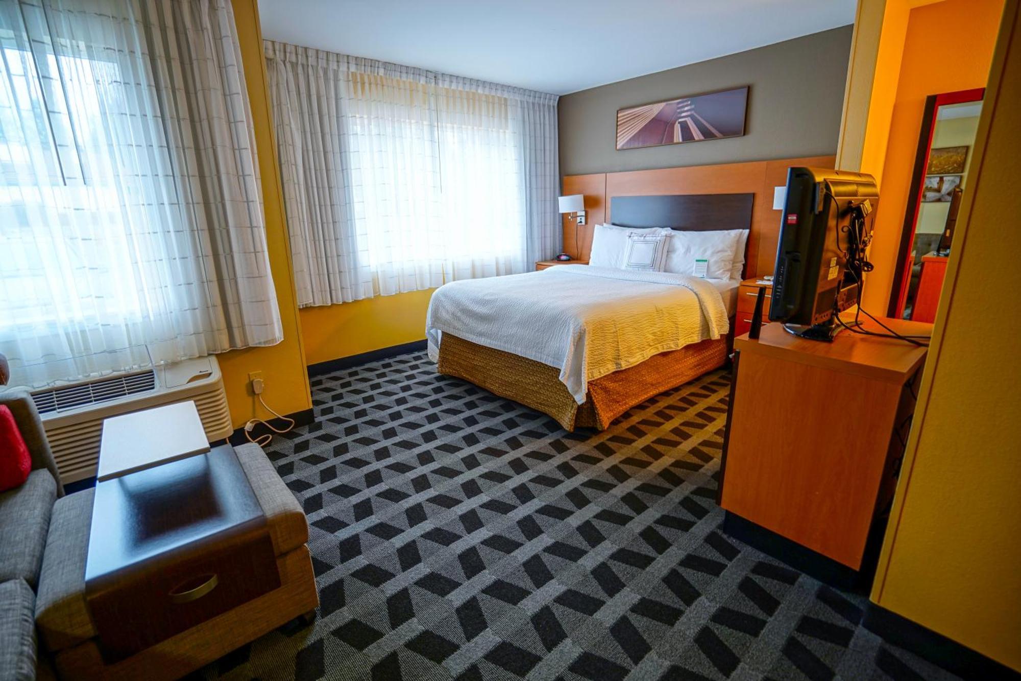 Hotel Towneplace Old Mill District, Near Mt Bachelor 3*